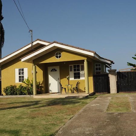 Ocho Rios - Drax Hall Country Club 2-Bed Luxury Villa Exterior foto
