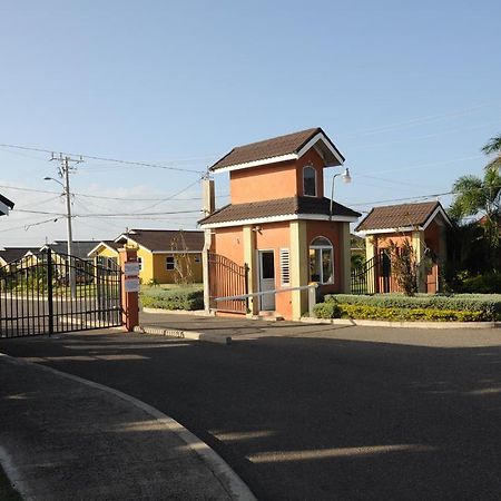 Ocho Rios - Drax Hall Country Club 2-Bed Luxury Villa Exterior foto