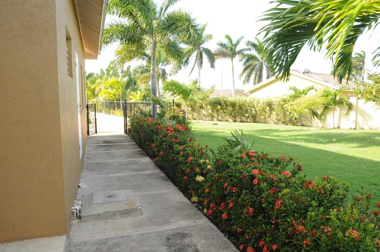 Ocho Rios - Drax Hall Country Club 2-Bed Luxury Villa Exterior foto