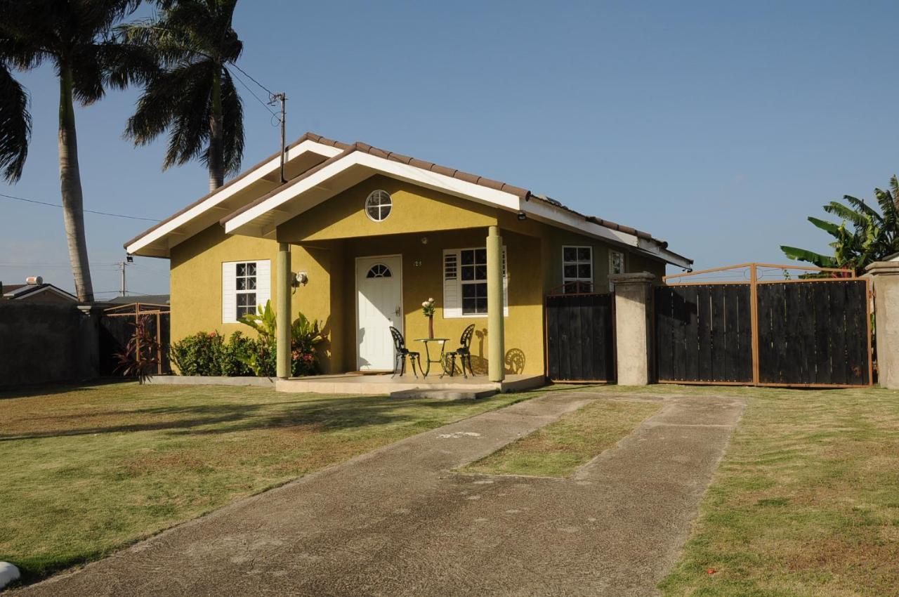 Ocho Rios - Drax Hall Country Club 2-Bed Luxury Villa Exterior foto