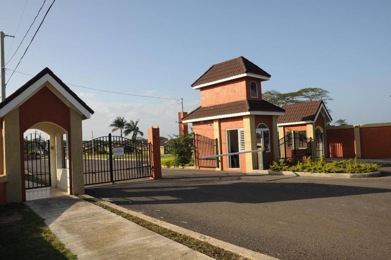 Ocho Rios - Drax Hall Country Club 2-Bed Luxury Villa Exterior foto