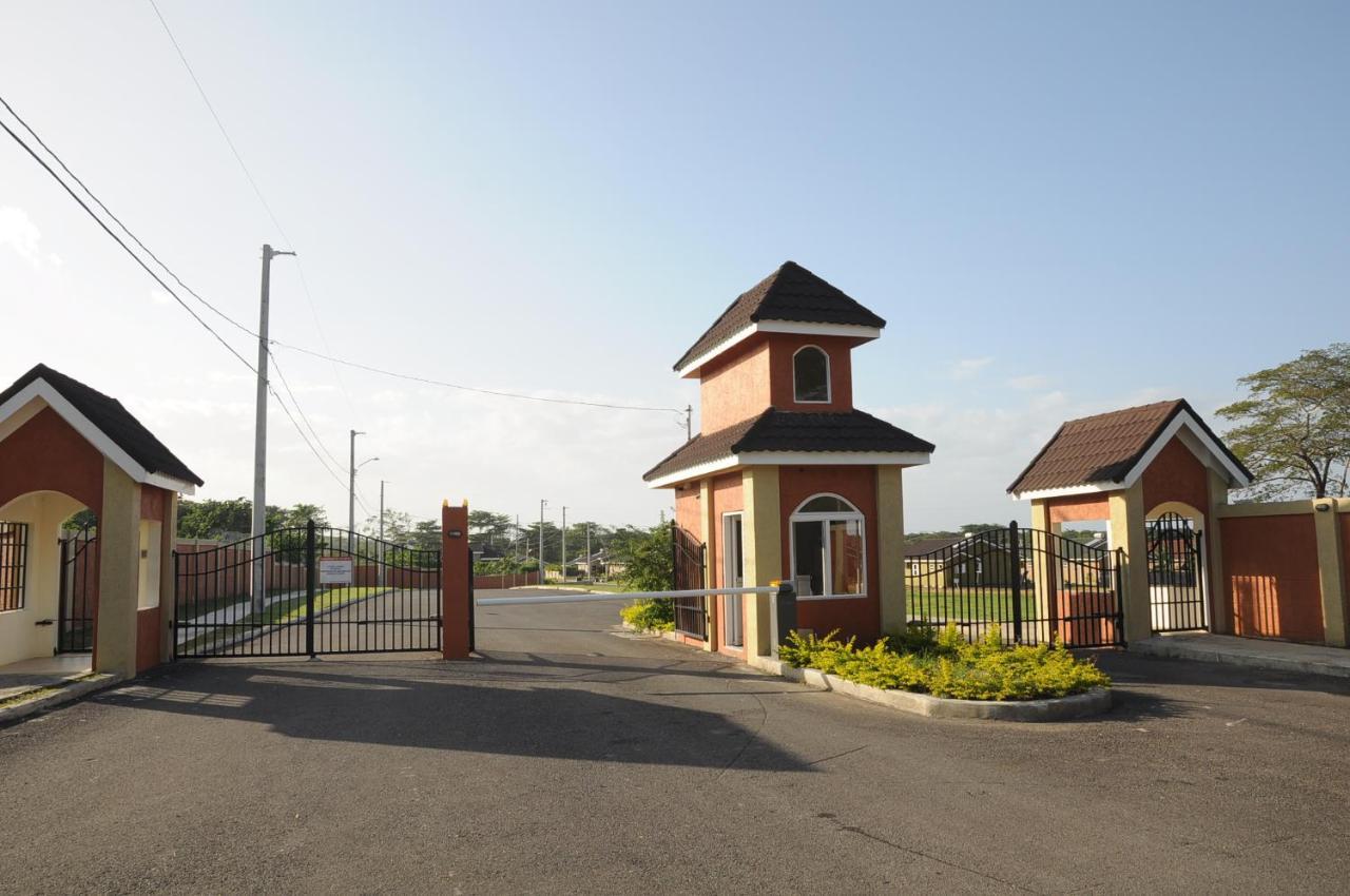 Ocho Rios - Drax Hall Country Club 2-Bed Luxury Villa Exterior foto