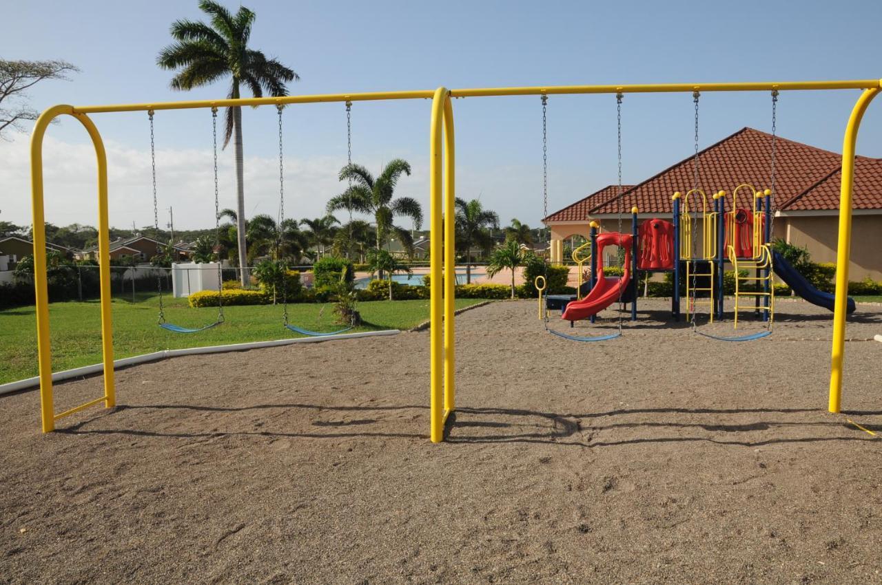 Ocho Rios - Drax Hall Country Club 2-Bed Luxury Villa Exterior foto